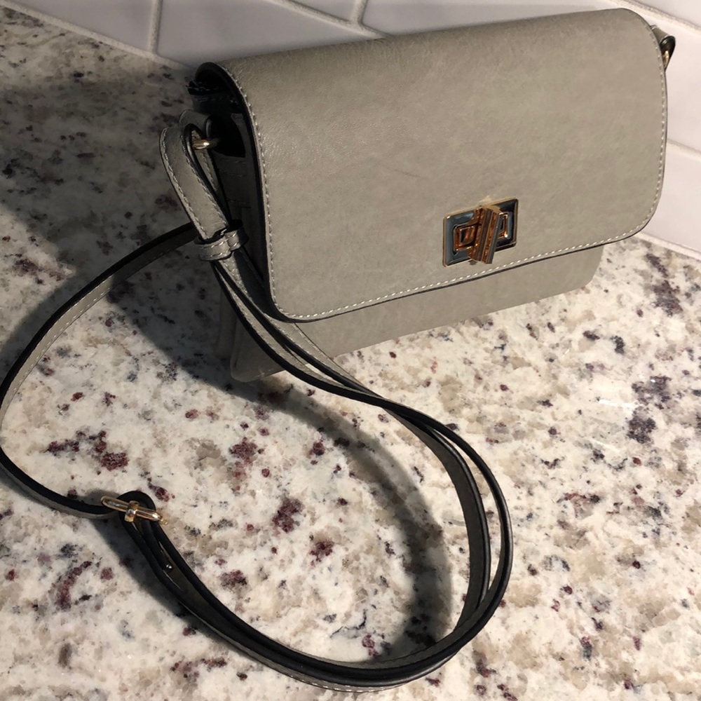 Purse - Picture 2 of 2